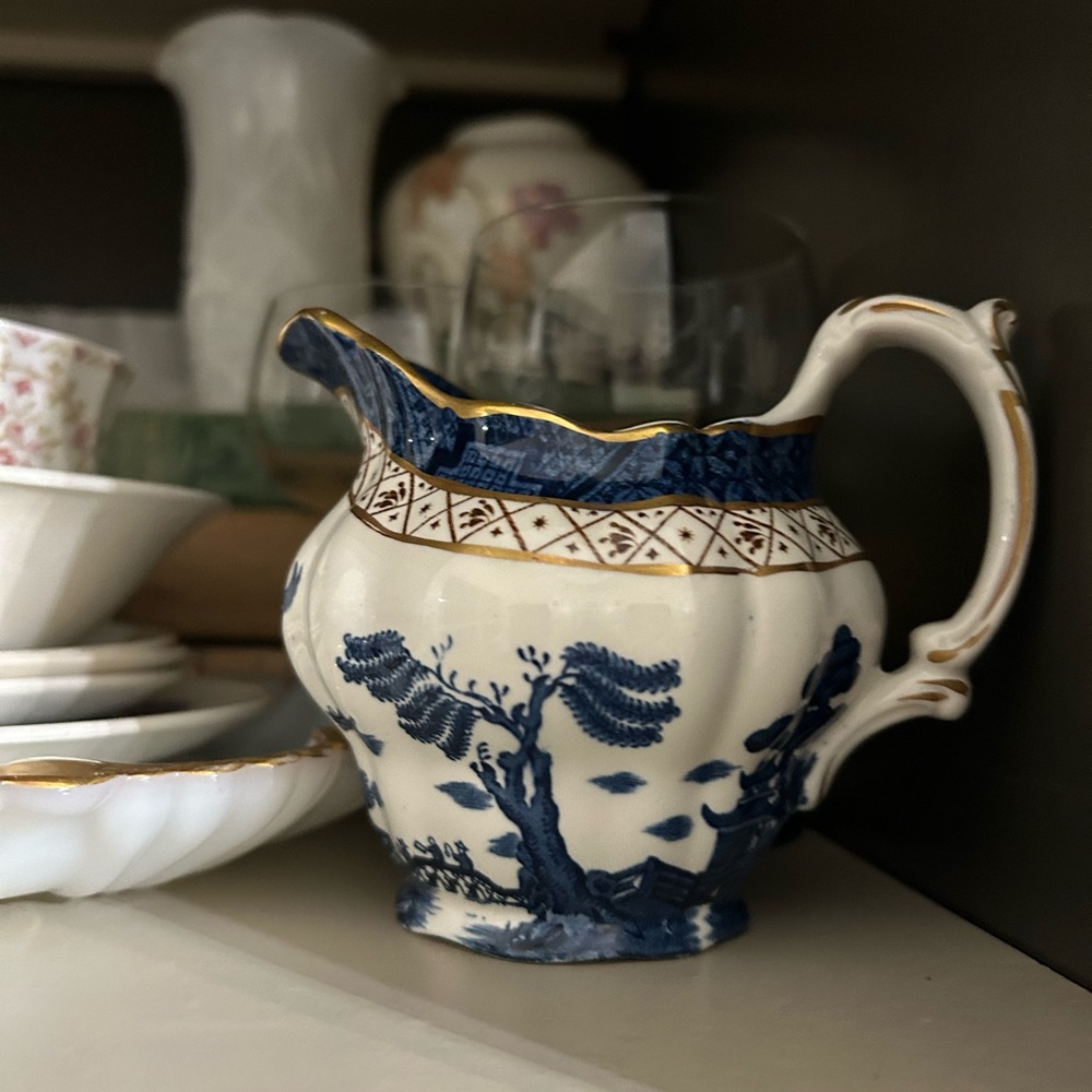 Blue Willow creamer